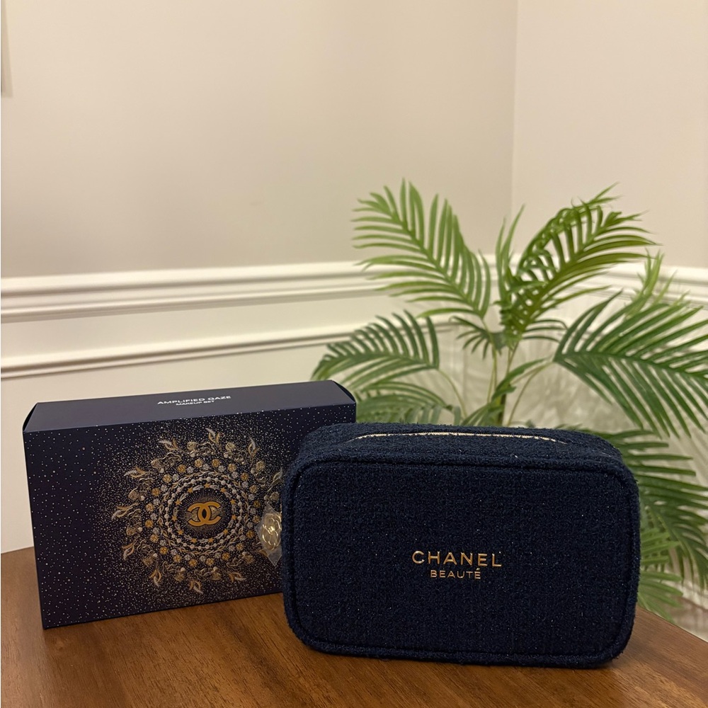 Chanel cosmetic pouch